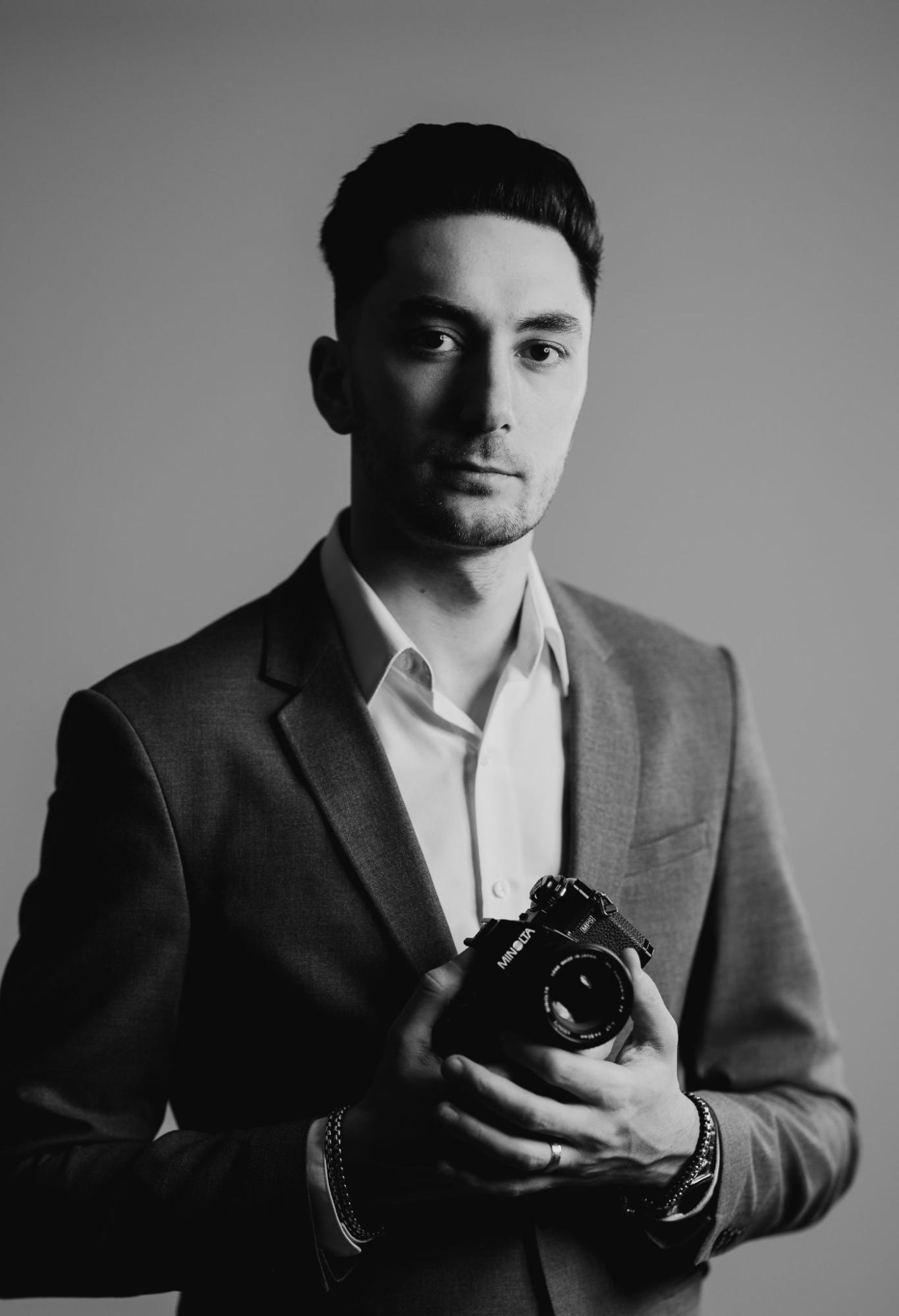 Moosho Khachikyan: Capturing A Second in Time to Create One thing Timeless